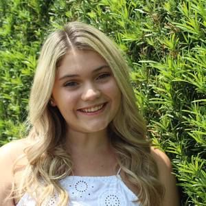 Meet your Posher, Isabella